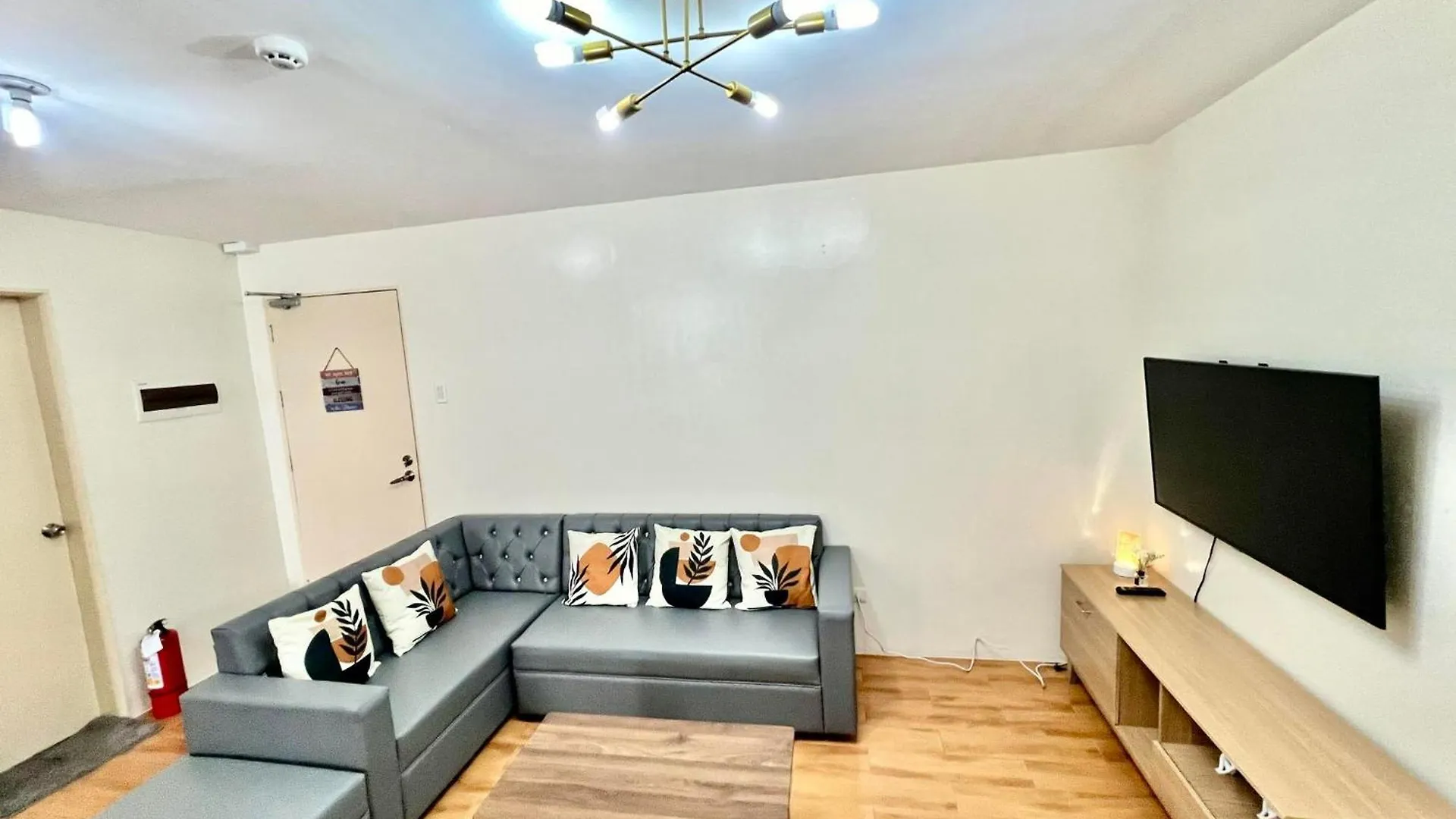 Ξενοδοχείο με διαμερίσματα Seawind Condo 3 Bedroom Near Airport And Samal Davao City